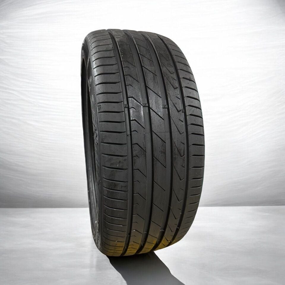 235/55R19 105W XL Qirin 990 Dot 2026
